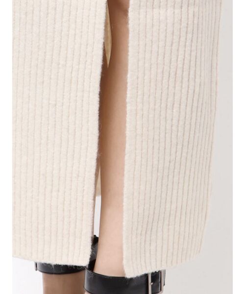 EATME（イートミー）の「ツイストニットワンピース（ワンピース・レディース・ブラック/ワイン/オフホワイト/グレー・FREE）」の5枚目の写真