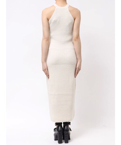 EATME（イートミー）の「ツイストニットワンピース（ワンピース・レディース・ブラック/ワイン/オフホワイト/グレー・FREE）」の8枚目の写真