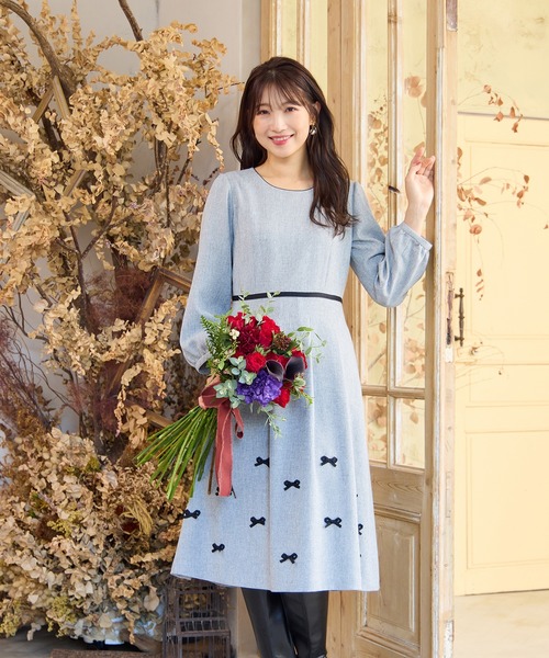 Rose Tiara（ローズティアラ）の「【ウールライク素材】サテンリボンワンピース（ワンピース・レディース・グレー/ブラック・46/42/40/38）」の9枚目の写真