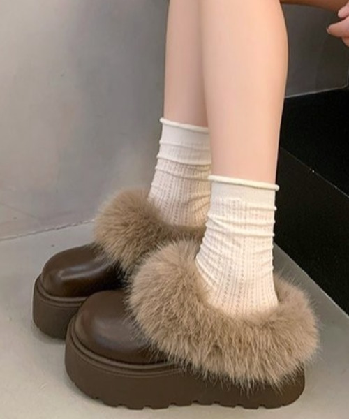 mebole(メボレ)の「ファー付き厚底スリッポンシューズ(スリッポン・レディース・ブラウン/ブラック・SMALL/MEDIUM/LARGE)」の1枚目の写真