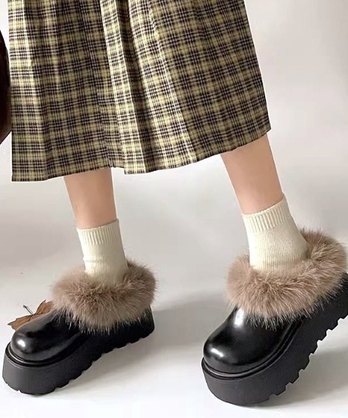 mebole(メボレ)の「ファー付き厚底スリッポンシューズ(スリッポン・レディース・ブラウン/ブラック・SMALL/MEDIUM/LARGE)」の9枚目の写真