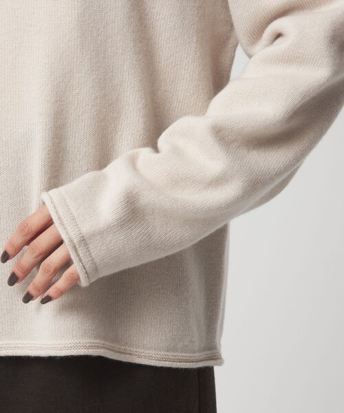green label relaxing（グリーンレーベルリラクシング）の「SERENITY ボートネック プルオーバー ニット（ニット/セーター・レディース・ライトブルー/グレー/ナチュラル/ダークブラウン・FREE）」の20枚目の写真
