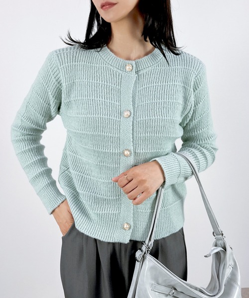 CLOTHY(クロシィ)の「【上品パールで華やぐ◎着回し力抜群の大人カーデ】モダンリブカラーカーディガン(カーディガン/ボレロ・レディース・オフホワイト/ローズ/ベージュ/ミント・FREE)」の1枚目の写真