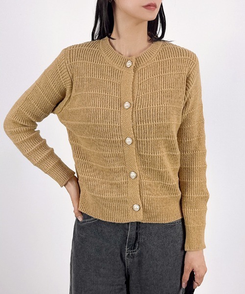 CLOTHY(クロシィ)の「【上品パールで華やぐ◎着回し力抜群の大人カーデ】モダンリブカラーカーディガン(カーディガン/ボレロ・レディース・オフホワイト/ローズ/ベージュ/ミント・FREE)」の13枚目の写真