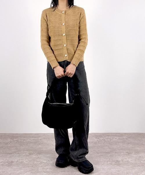 CLOTHY(クロシィ)の「【上品パールで華やぐ◎着回し力抜群の大人カーデ】モダンリブカラーカーディガン(カーディガン/ボレロ・レディース・オフホワイト/ローズ/ベージュ/ミント・FREE)」の16枚目の写真
