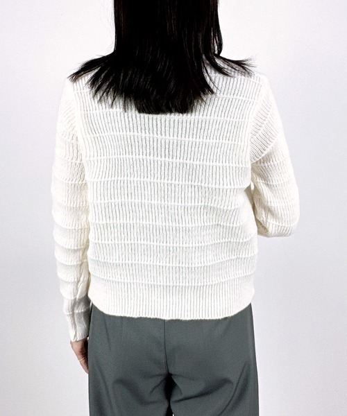CLOTHY(クロシィ)の「【上品パールで華やぐ◎着回し力抜群の大人カーデ】モダンリブカラーカーディガン(カーディガン/ボレロ・レディース・オフホワイト/ローズ/ベージュ/ミント・FREE)」の7枚目の写真