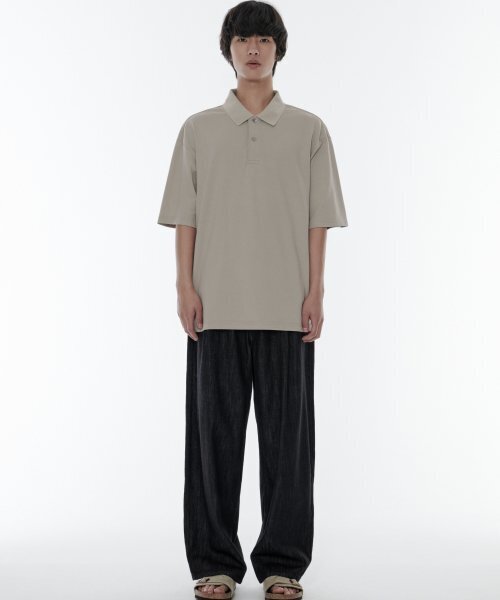 MUSINSA STANDARD（ムシンサスタンダード）の「リネンライクセミバルーンデニムパンツ[ローブラック]（デニムパンツ・メンズ・その他・40/38/42/36/34/32/30/31/33/26/27/28/29）」の2枚目の写真