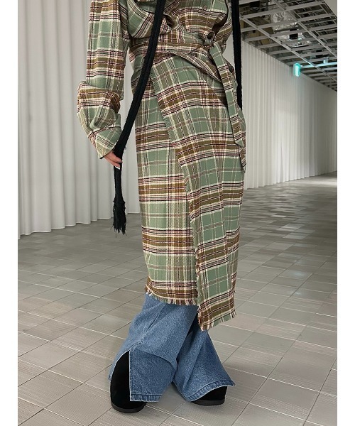 ELCHELE(エルチェレ)の「CHECK WRAP SKIRT(スカート・レディース・ブラウン/グリーン/ブルー・FREE)」の10枚目の写真
