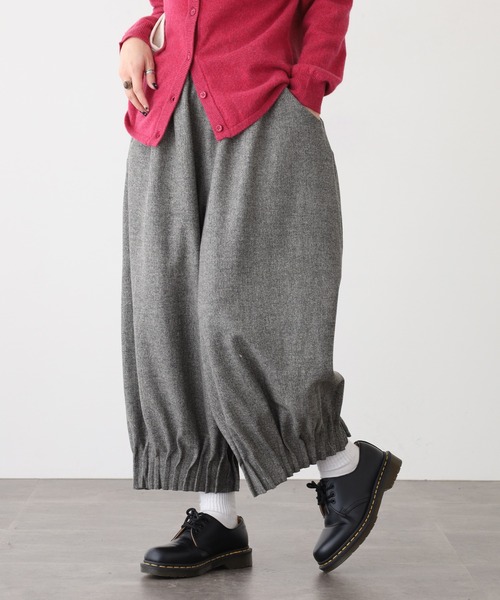 ubasoku（ウバソク）の「ubasoku ウール混裾ﾋﾟﾝﾀｯｸﾜｲﾄﾞｼﾙｴｯﾄﾊﾟﾝﾂ（その他パンツ・レディース・チャコールグレー/シルバーグレー・FREE）」の3枚目の写真