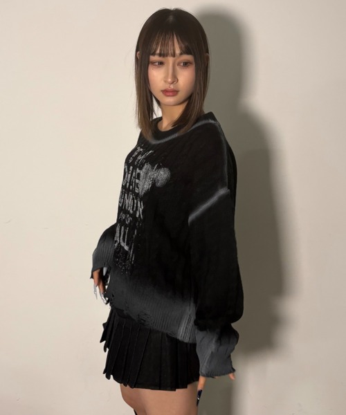 .KOM(ドットコム)の「A'GEM/9 × .kom 『.KOMZ/ドットケーオーエムゼット』 Y2Kロゴニット(ニット/セーター・レディース・ホワイト/ブラック・FREE)」の15枚目の写真