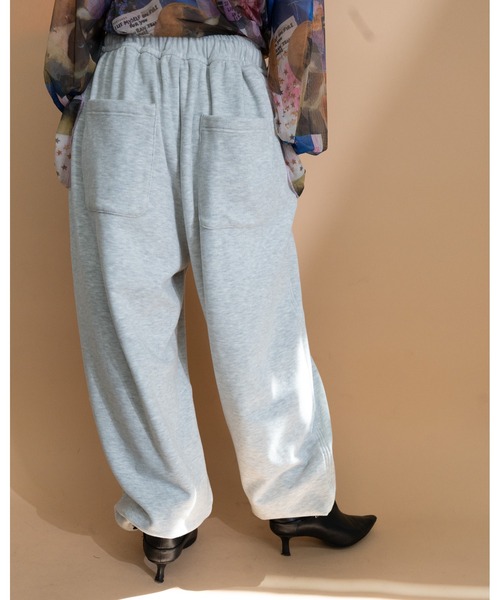 MIDVEIN(ミッドヴェイン)の「Sweat gather pants(スウェットパンツ・レディース・チャコールグレー/スミクロ/ピンク/ライトグレー・FREE)」の10枚目の写真