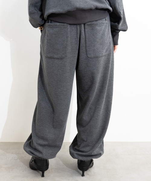 MIDVEIN(ミッドヴェイン)の「Sweat gather pants(スウェットパンツ・レディース・チャコールグレー/スミクロ/ピンク/ライトグレー・FREE)」の7枚目の写真