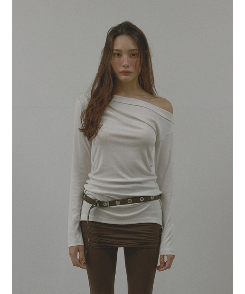 ASURA(アスラ)の「FOLD ONE SHOULDER T (IVORY)(Tシャツ/カットソー・レディース・その他・OS)」の1枚目の写真