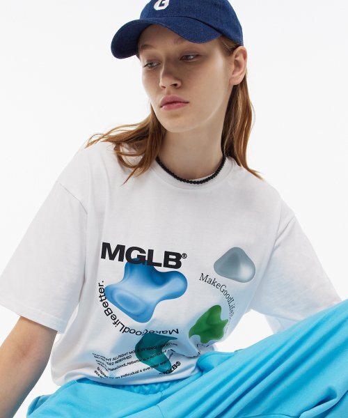 MATCHGLOBE（マッチグローブ）の「フルイドグラフィックボックスTシャツ（ホワイト）（Tシャツ/カットソー・レディース・その他・FREE）」の2枚目の写真