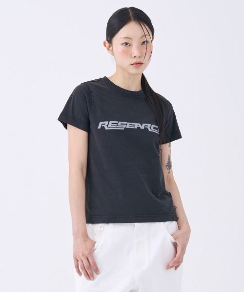 FDR（エフディーアール）の「Research Logo Basic Short Sleeve Charcoal（Tシャツ/カットソー・メンズ・その他・LARGE/MEDIUM/SMALL）」の8枚目の写真