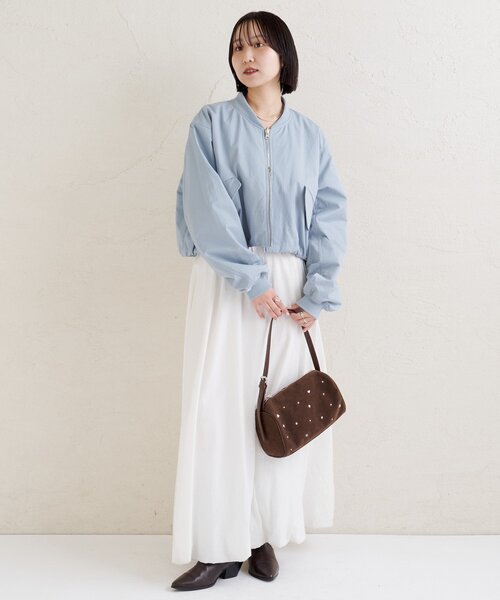 mystic(ミスティック)の「サテンショートブルゾン(ブルゾン・レディース・アイボリー/ブラック/ブルー・FREE)」の12枚目の写真