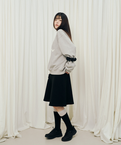 MIHEV（ミヘブ）の「[ユニセックス] ビッグクラシックロゴスウェットシャツメランジ（スウェット・レディース・その他・FREE）」の3枚目の写真