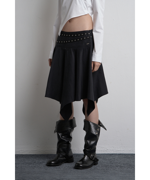SYNERJYN(シナジン)の「EYELET UNBALANCED MIDI SKIRT BLACK(スカート・レディース・その他・MEDIUM/SMALL)」の4枚目の写真