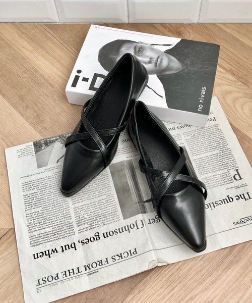 CLEA（クレア）の「クロスベルトパンプス（パンプス・レディース・ブラック/ブラウン・23.5cm/24.5cm）」の9枚目の写真