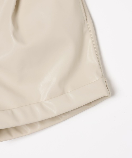 repipi armario（レピピ アルマリオ）の「【10C REPIPI】フェイクレザーショートパンツ（その他パンツ・キッズ・アイボリー/ブラック・110cm/120cm/130cm/140cm）」の18枚目の写真