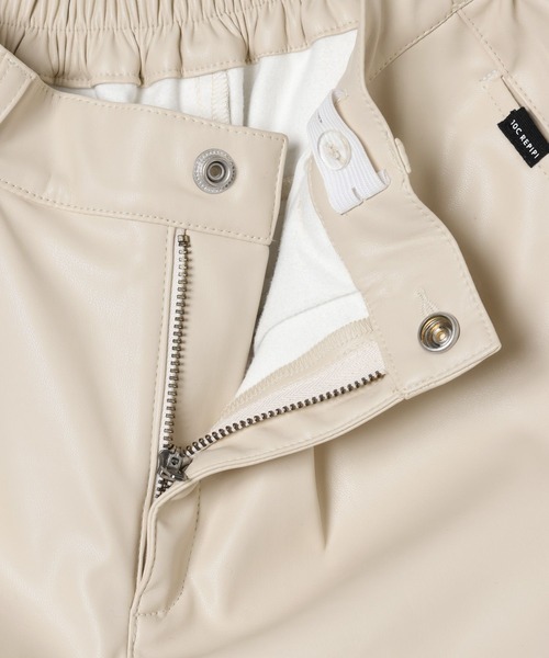 repipi armario（レピピ アルマリオ）の「【10C REPIPI】フェイクレザーショートパンツ（その他パンツ・キッズ・アイボリー/ブラック・110cm/120cm/130cm/140cm）」の20枚目の写真