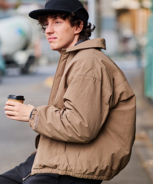 MAISON CLUB(メゾンクラブ)の「【MAISON CLUB】BalCollar Padding Blouson / バルカラー中綿ブルゾン KKP(ブルゾン・メンズ・ベージュ/ブラック/グレー・L/M)」の20枚目の写真