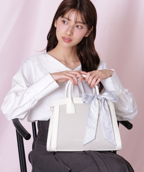 JILL by JILL STUART(ジルバイジルスチュアート)の「バイカラーコンビトート小(トートバッグ・レディース・ベージュ/グレー/ブラック・FREE)」の13枚目の写真