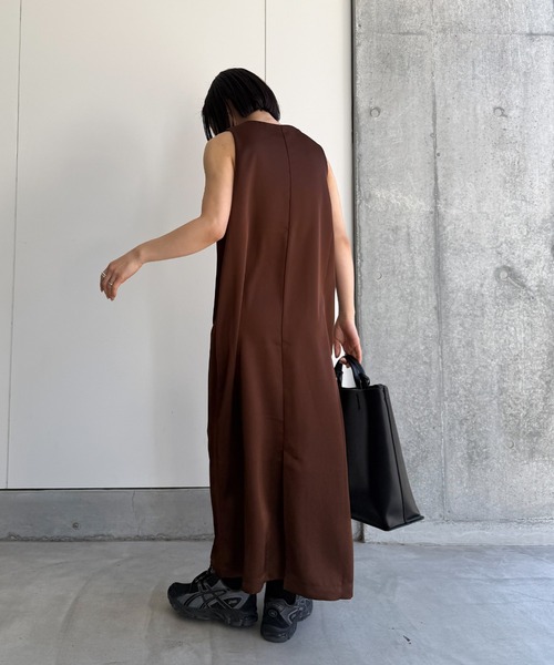 ラウンドネックサテンロングワンピース【セットアップ対応】【by SON