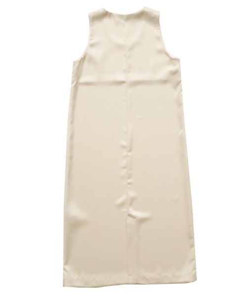 select MOCA by son（セレクトモカバイソン）の「ラウンドネックサテンロングワンピース【セットアップ対応】【by SON】（ワンピース・レディース・ブラウン/アイボリー/ブラック・MEDIUM/LARGE）」の8枚目の写真