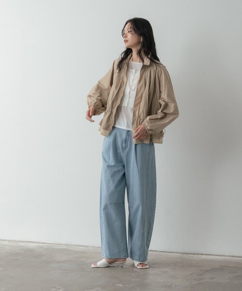 GALLEST(ギャレスト)の「シャーリングペプラムブルゾン(ブルゾン・レディース・ブラック/ベージュ・34/38)」の4枚目の写真