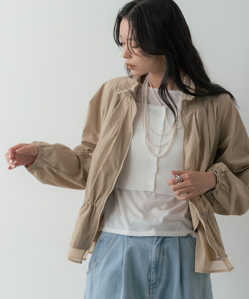 GALLEST(ギャレスト)の「シャーリングペプラムブルゾン(ブルゾン・レディース・ブラック/ベージュ・34/38)」の7枚目の写真
