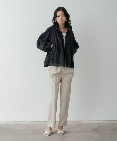 GALLEST(ギャレスト)の「シャーリングペプラムブルゾン(ブルゾン・レディース・ブラック/ベージュ・34/38)」の13枚目の写真