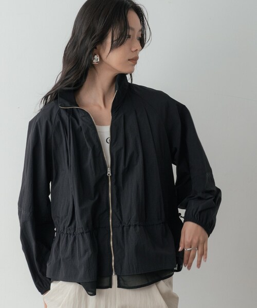 GALLEST(ギャレスト)の「シャーリングペプラムブルゾン(ブルゾン・レディース・ブラック/ベージュ・34/38)」の17枚目の写真