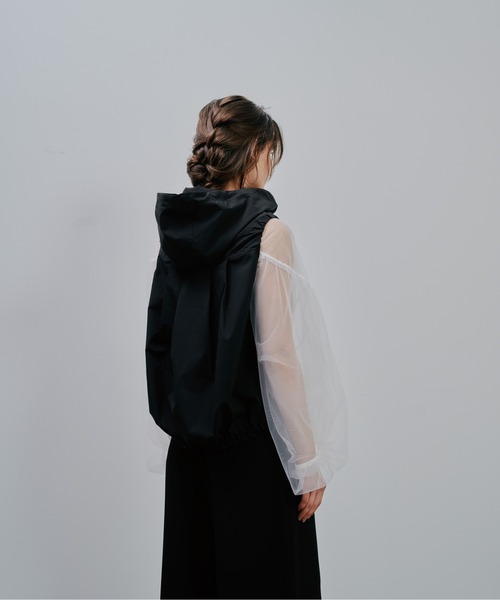 Julep(ジュレップ)の「Hoodie Vest(ベスト・レディース・ライトカーキ/ベージュ/ブラック・FREE)」の6枚目の写真
