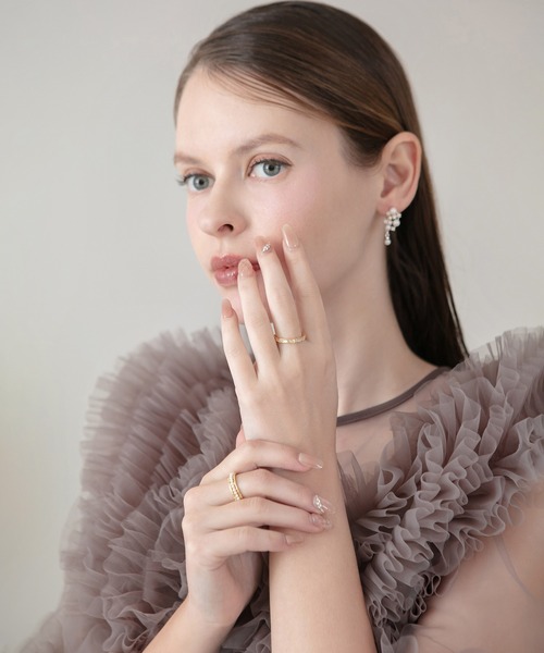 Leja(レジャ)の「【LEJA】ゴールドスクエアビジューリング結婚式 パーティー 成人式 二次会 同窓会 お呼ばれ オケージョン 20代 30代(リング・レディース・ゴールド・FREE)」の5枚目の写真