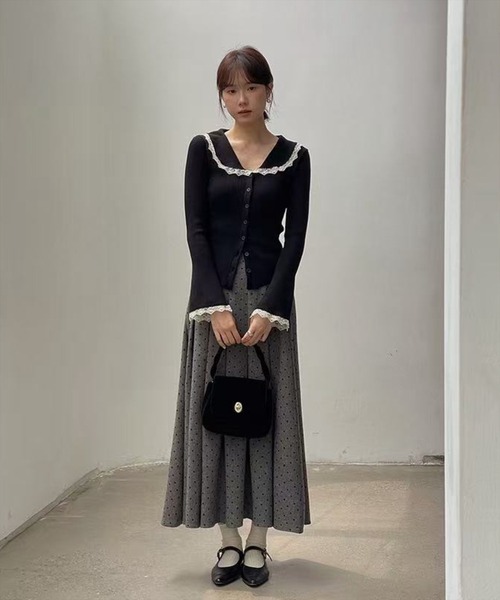 STAY MOTION（ステイモーション）の「【WEB限定】レースカラーフレアスリーブニットトップス［韓国ファッション ガーリー］≪新作≫（ニット/セーター・レディース・グレー/ブラック/イエロー・F）」の6枚目の写真