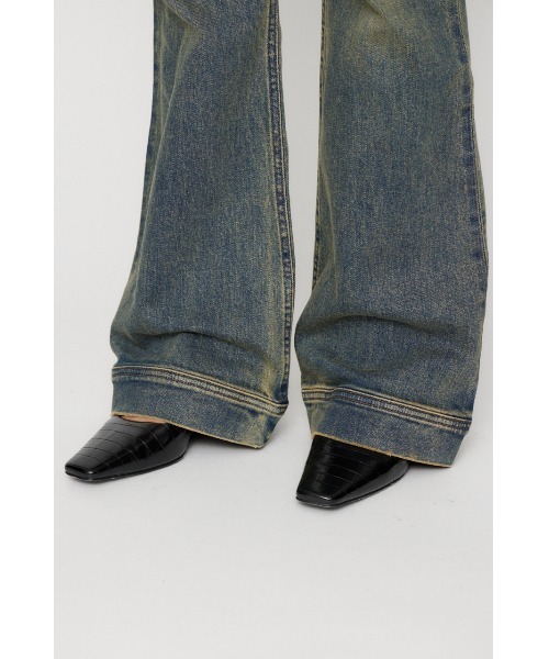 LAGUA GEM（ラグアジェム）の「LEDA LOW WAIST FLARE デニム（デニムパンツ・レディース・ブルー/ブラック・22inch/23inch/24inch/25inch/26inch）」の15枚目の写真