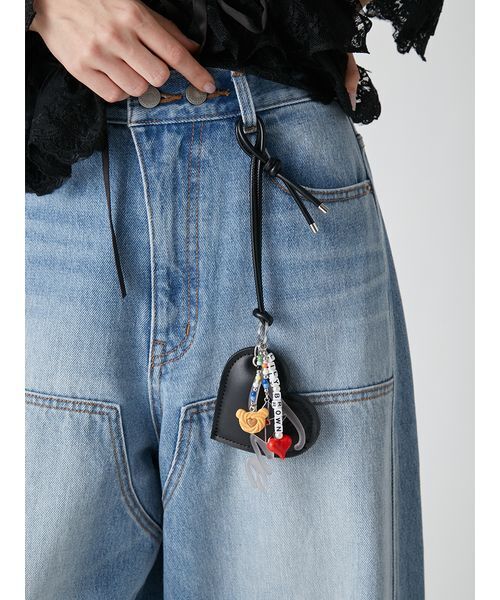 LILY BROWN（リリーブラウン）の「ハートモチーフキーチャーム<キーリング付き>（キーケース/キーアクセサリー・レディース・ブラック/レッド/レオパード・F）」の2枚目の写真