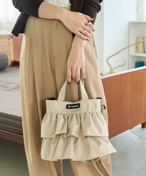 FREAK'S STORE(フリークスストア)の「限定展開 Columbia × FREAK'S STORE/コロンビア 別注 New Woolley Cove Shoulder Tote/ニュー ウーリー コーブ ショルダー トート(ショルダーバッグ・レディース・オリーブ/ベージュ/ブラック・ONE SIZE)」の17枚目の写真