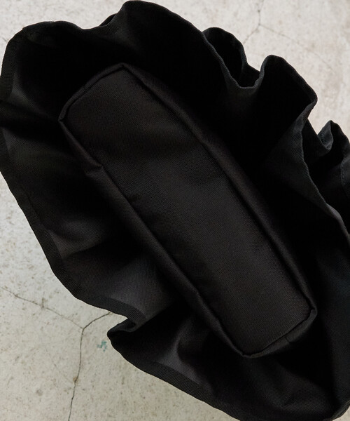 FREAK'S STORE(フリークスストア)の「限定展開 Columbia × FREAK'S STORE/コロンビア 別注 New Woolley Cove Shoulder Tote/ニュー ウーリー コーブ ショルダー トート(ショルダーバッグ・レディース・オリーブ/ベージュ/ブラック・ONE SIZE)」の22枚目の写真