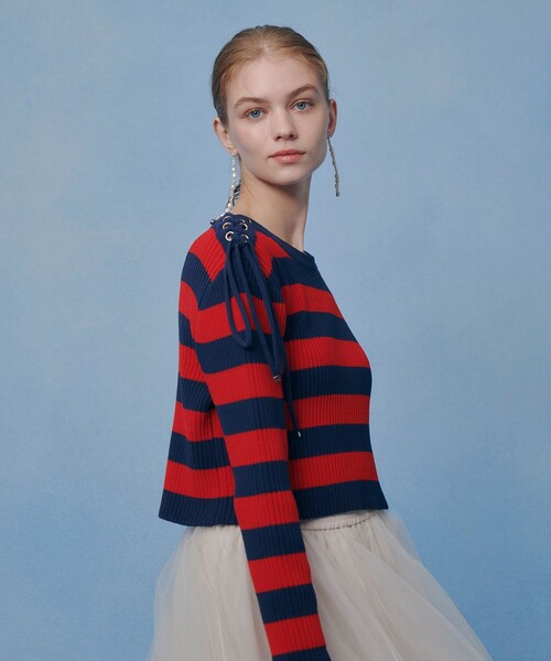 LOULOU WILLOUGHBY(ルルウィルビー)の「【LOULOU WILLOUGHBY】レースアップショルダープルオーバー(ニット/セーター・レディース・レッド系その他/ダークブルー/オフホワイト・2)」の15枚目の写真