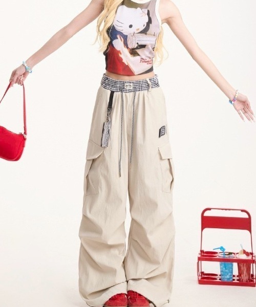 almo（アルモ）の「【LAMPOON】レイヤードウエストカーゴパンツ（カーゴパンツ・レディース・ベージュ/ブラック・SMALL/LARGE/MEDIUM）」の4枚目の写真