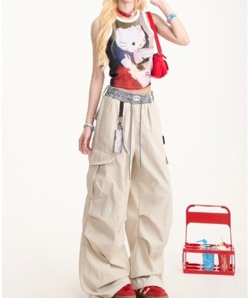 almo（アルモ）の「【LAMPOON】レイヤードウエストカーゴパンツ（カーゴパンツ・レディース・ベージュ/ブラック・SMALL/LARGE/MEDIUM）」の7枚目の写真