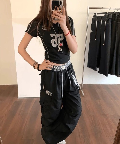 almo（アルモ）の「【LAMPOON】レイヤードウエストカーゴパンツ（カーゴパンツ・レディース・ベージュ/ブラック・SMALL/LARGE/MEDIUM）」の17枚目の写真