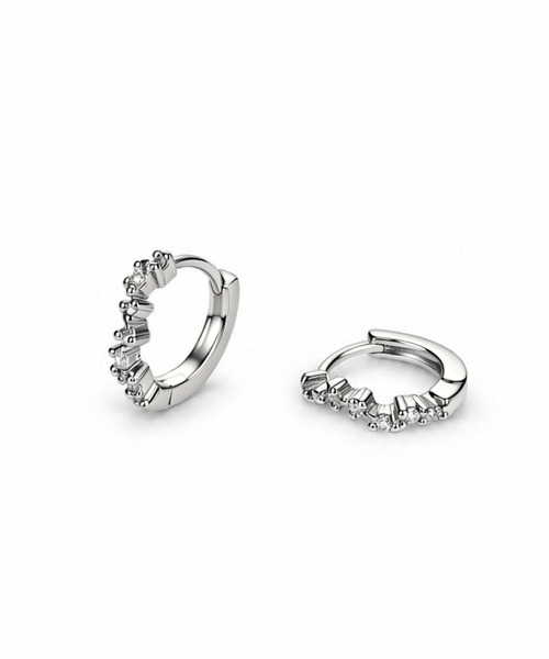 Lyvi(ライビィ)の「Luce Texture Hoop Pierce / 金属アレルギー対応(ピアス(両耳用)・レディース・シルバー/ゴールド・FREE)」の10枚目の写真