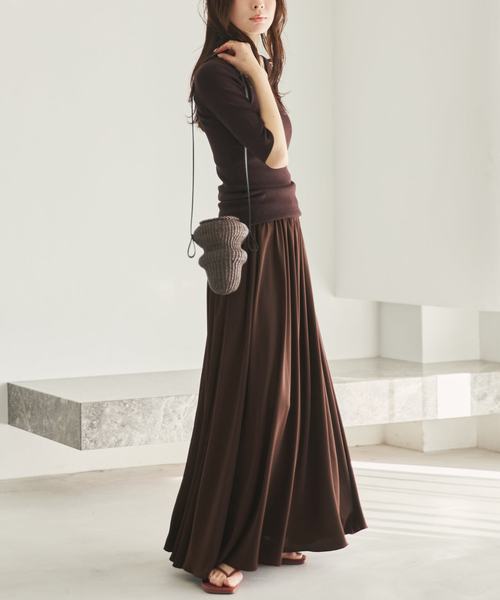 plage（プラージュ）の「dull satin gather スカート（スカート・レディース・ブラウン/ライトグレー・38/36/34）」の7枚目の写真