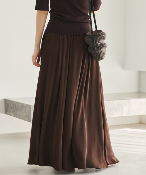 plage（プラージュ）の「dull satin gather スカート（スカート・レディース・ブラウン/ライトグレー・38/36/34）」の12枚目の写真
