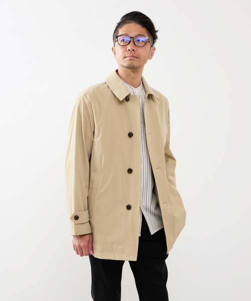 MEN'S MELROSE(メンズメルローズ)の「《WEB限定》4WAYクロスバルカラーコート | 軽量 / 撥水 / ストレッチ / 防シワ(ステンカラーコート・メンズ・ベージュ/ネイビー・3/4/5)」の1枚目の写真