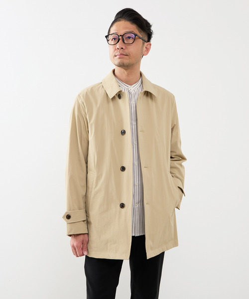 MEN'S MELROSE(メンズメルローズ)の「《WEB限定》4WAYクロスバルカラーコート | 軽量 / 撥水 / ストレッチ / 防シワ(ステンカラーコート・メンズ・ベージュ/ネイビー・3/4/5)」の14枚目の写真