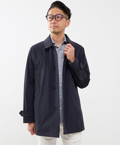 MEN'S MELROSE(メンズメルローズ)の「《WEB限定》4WAYクロスバルカラーコート | 軽量 / 撥水 / ストレッチ / 防シワ(ステンカラーコート・メンズ・ベージュ/ネイビー・3/4/5)」の22枚目の写真